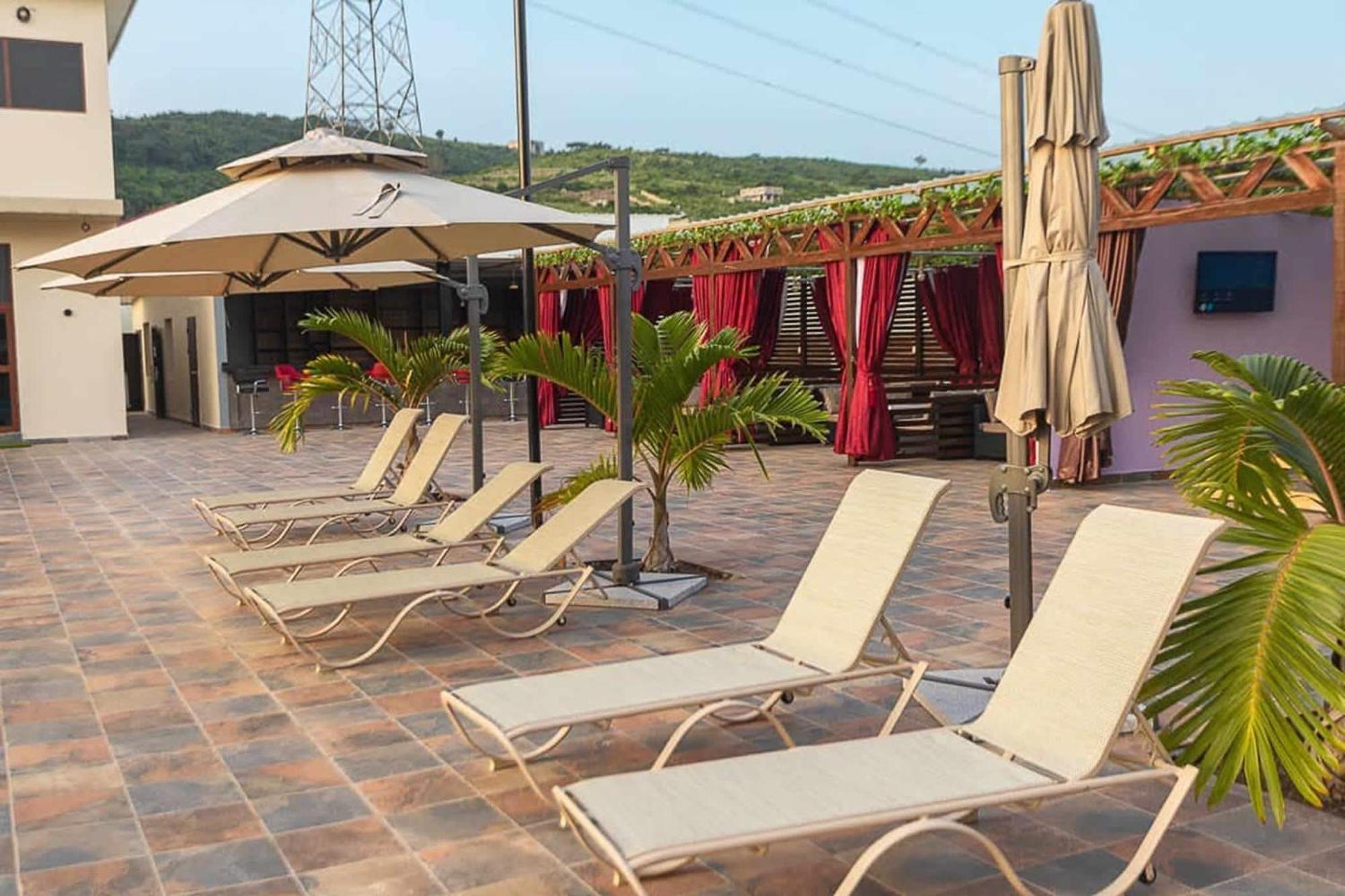The Platinum Bay Hotel Birekuso Exterior foto